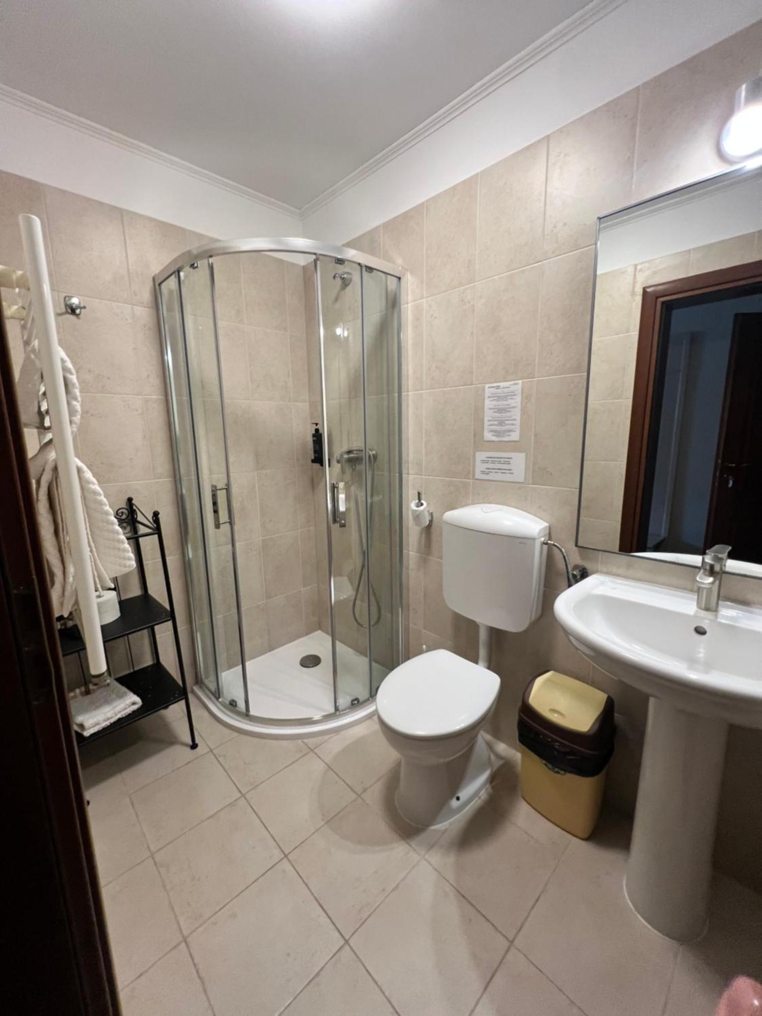 Park Villa - Boutique Hotel 티미쇼아라 외부 사진
